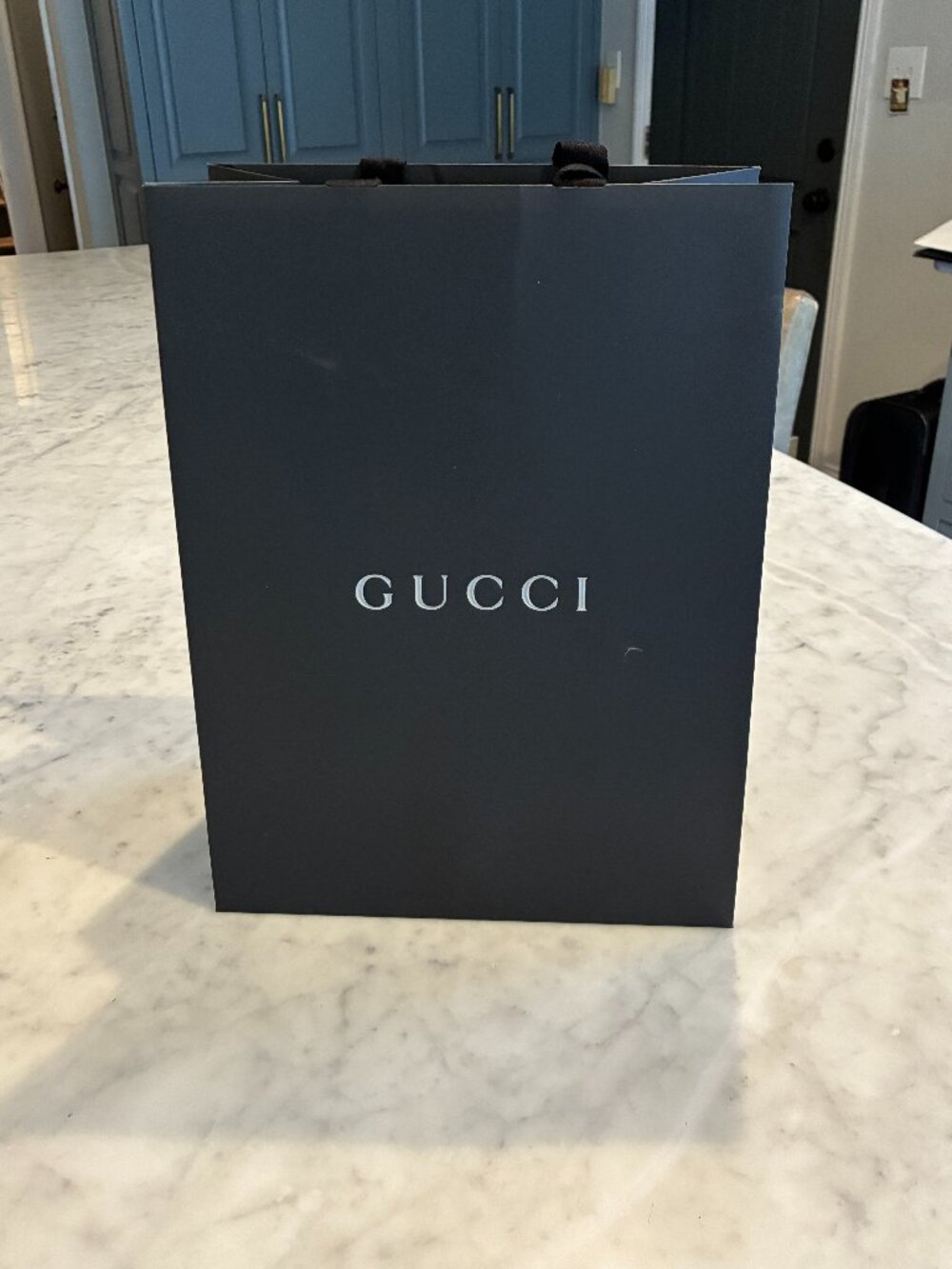 Black GUCCI Shopping Bag (Medium)